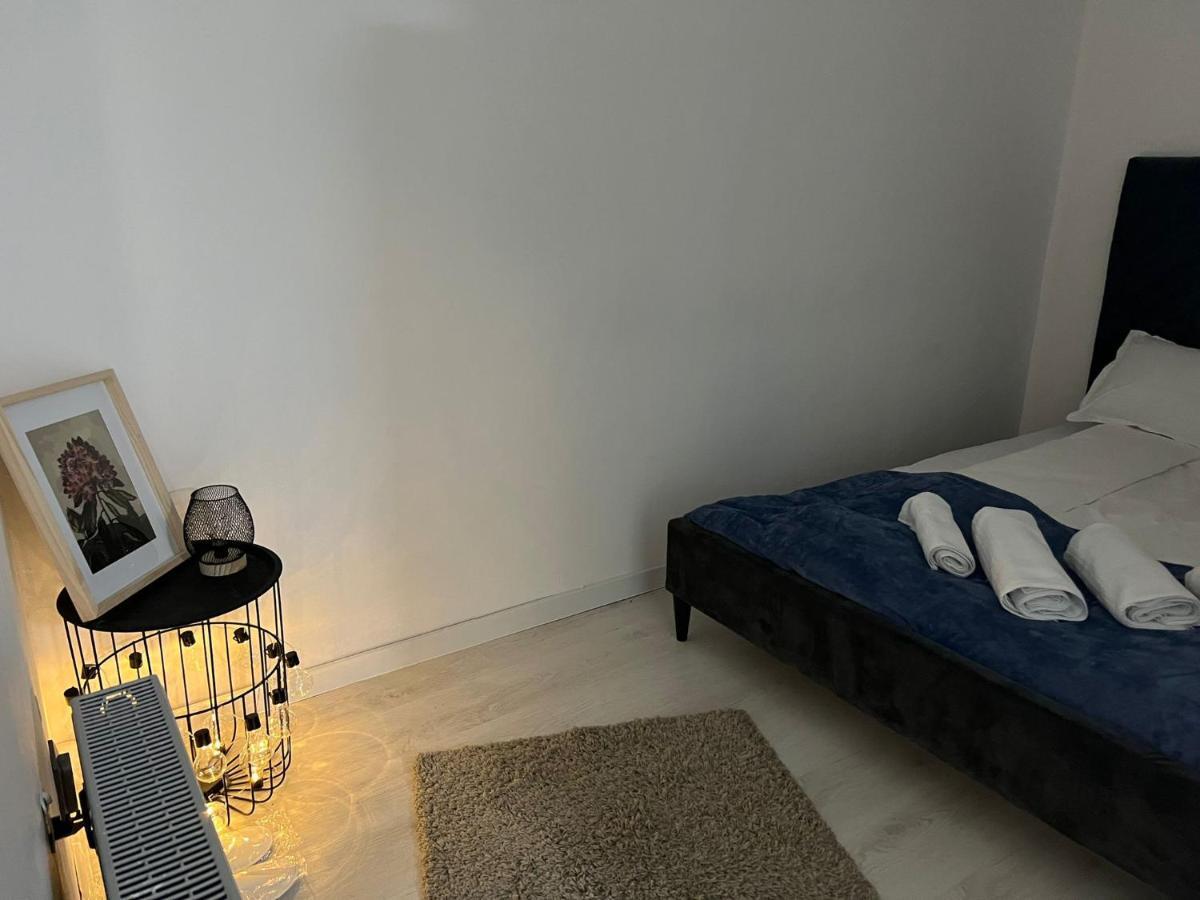Compact House Apartment Клуж-Напока Екстериор снимка