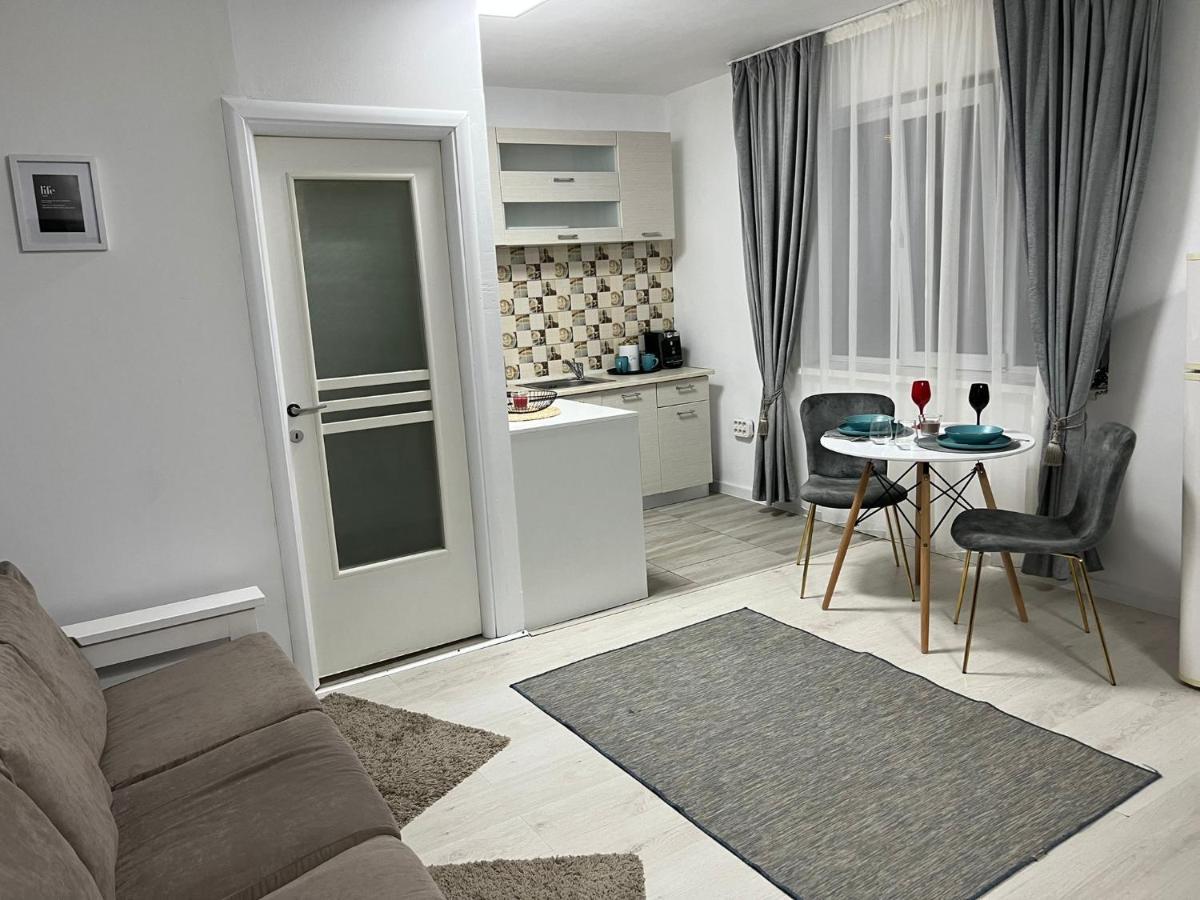Compact House Apartment Клуж-Напока Екстериор снимка