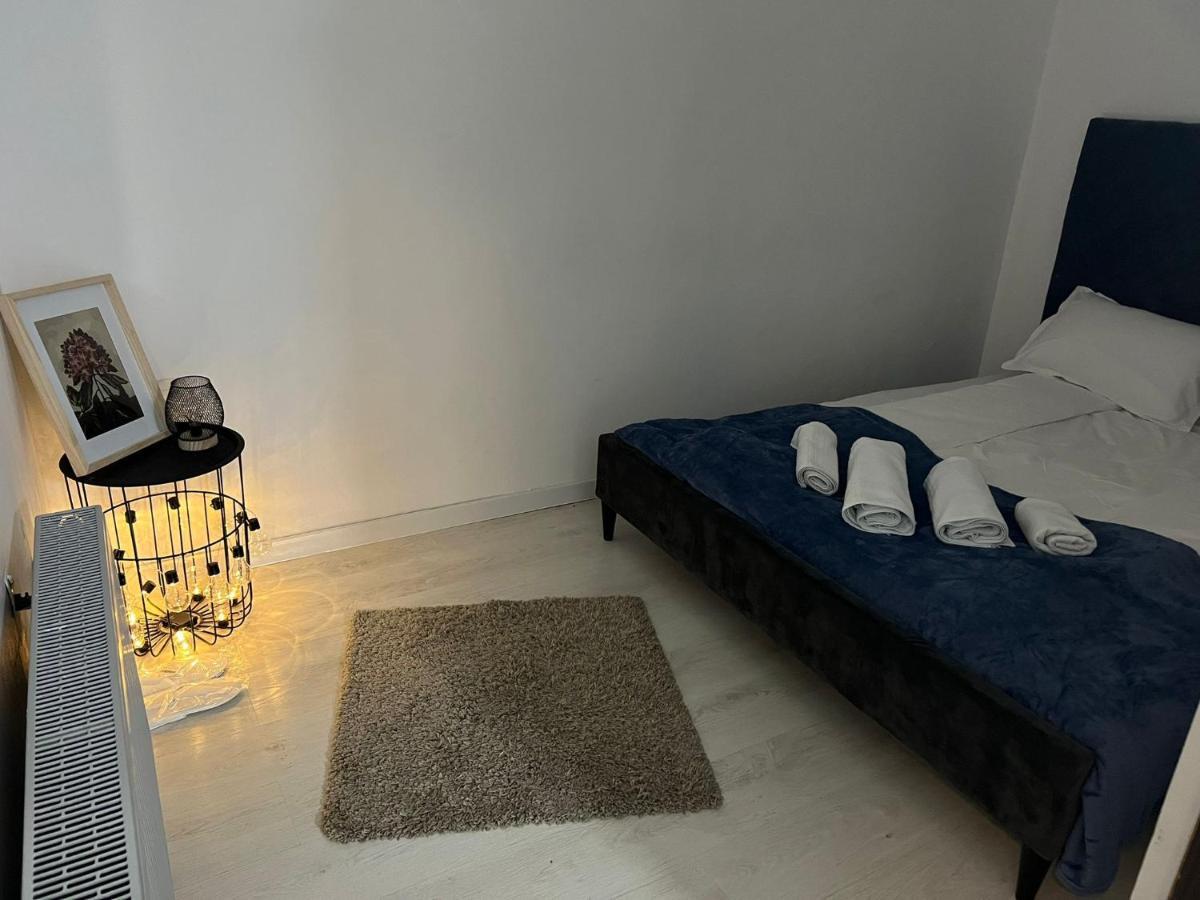 Compact House Apartment Клуж-Напока Екстериор снимка
