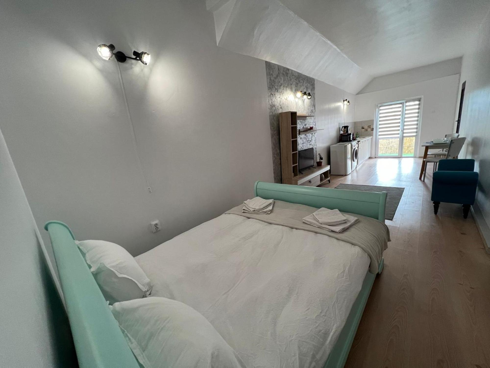 Compact House Apartment Клуж-Напока Екстериор снимка