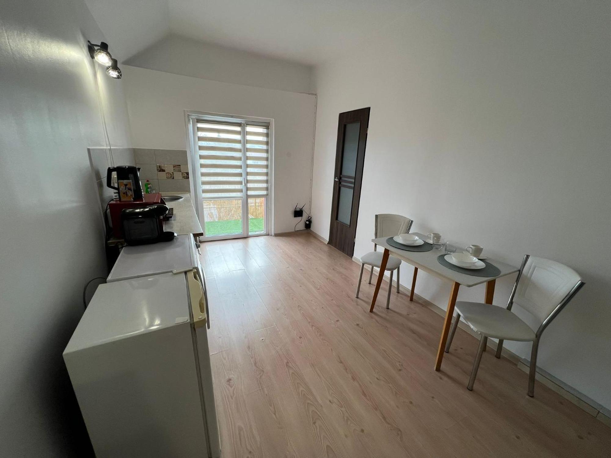 Compact House Apartment Клуж-Напока Екстериор снимка