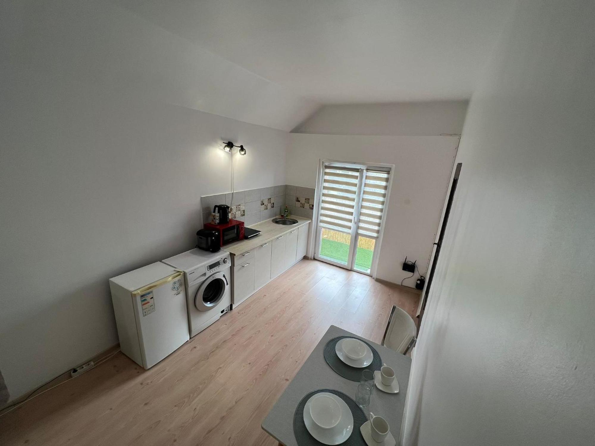 Compact House Apartment Клуж-Напока Екстериор снимка