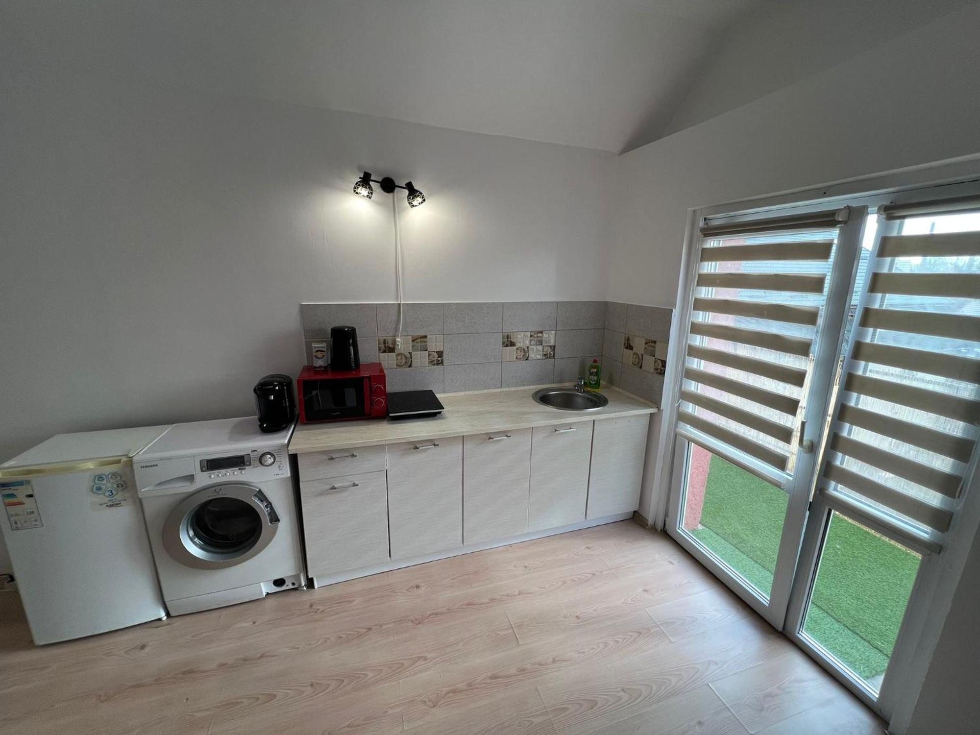Compact House Apartment Клуж-Напока Екстериор снимка