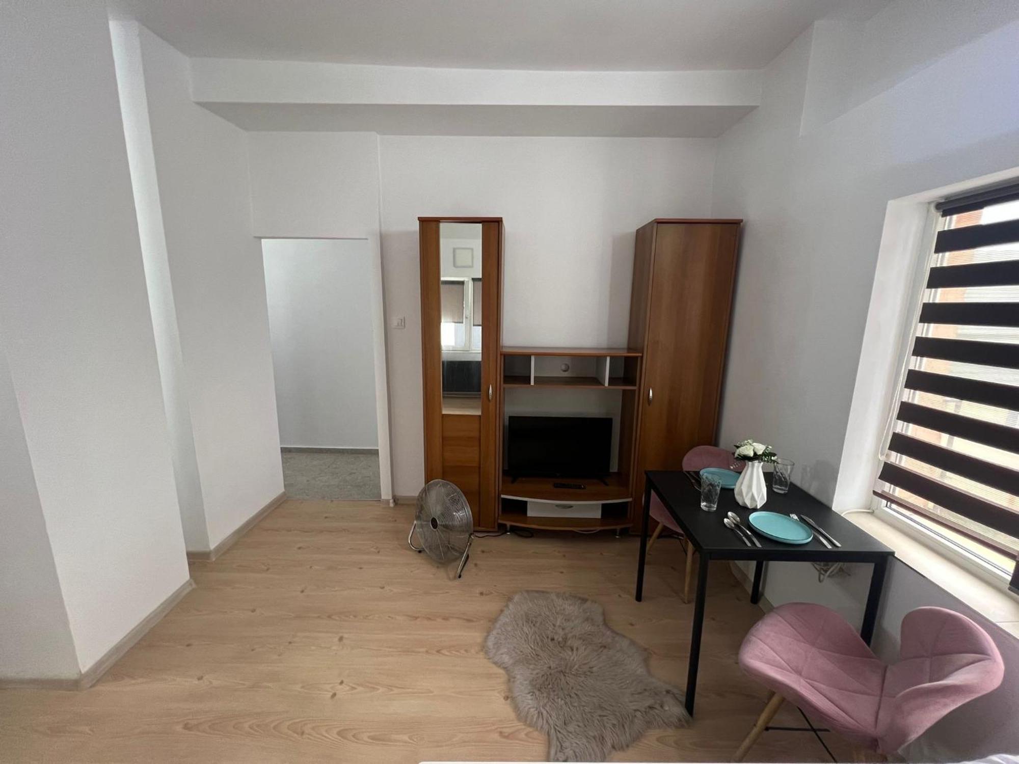 Compact House Apartment Клуж-Напока Екстериор снимка