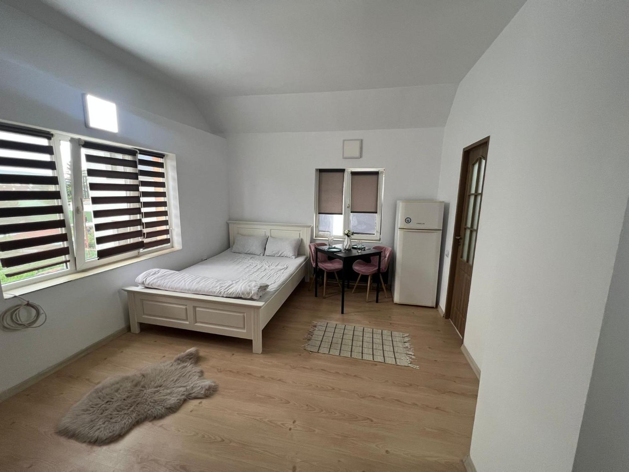 Compact House Apartment Клуж-Напока Екстериор снимка