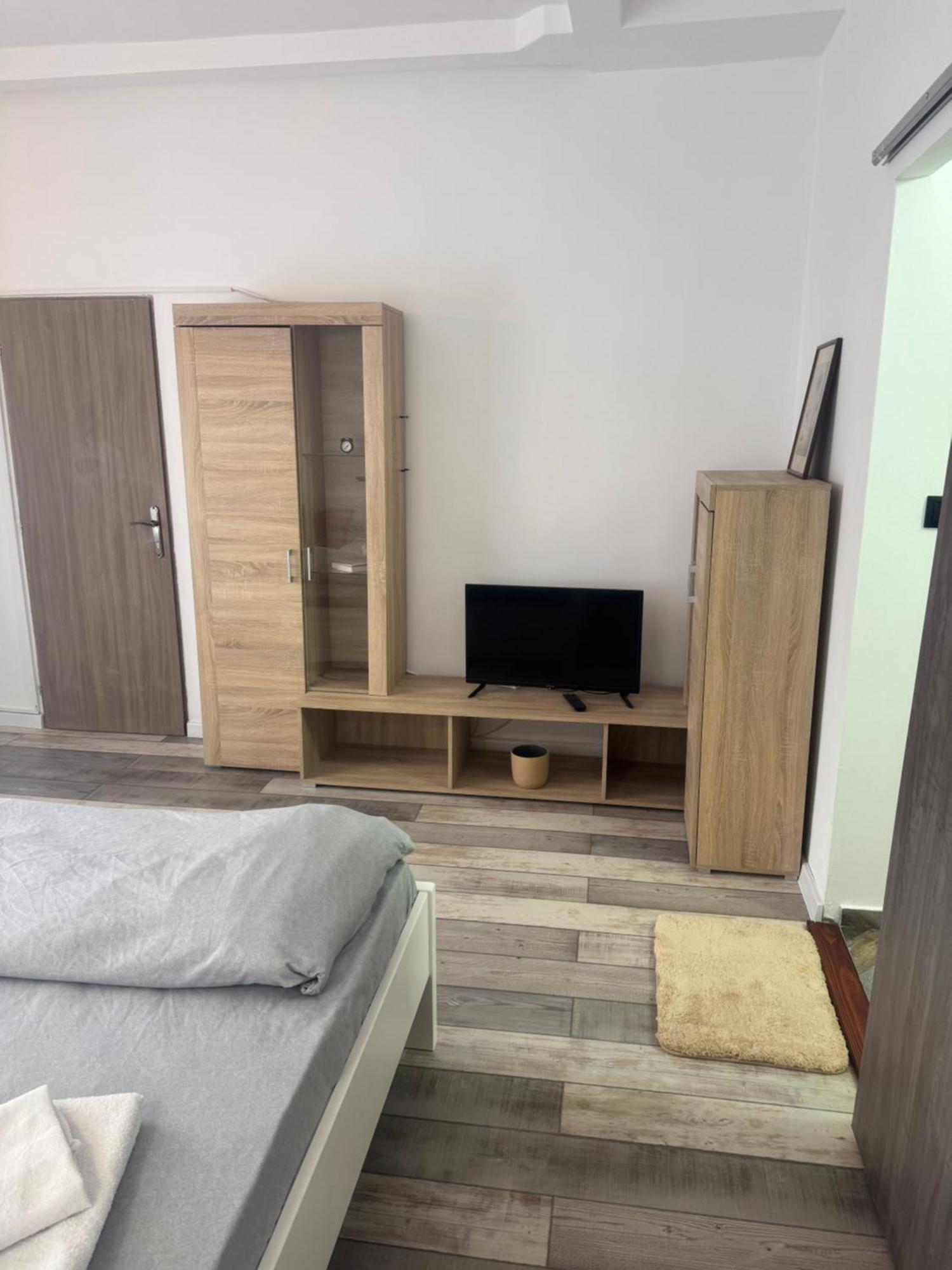 Compact House Apartment Клуж-Напока Екстериор снимка