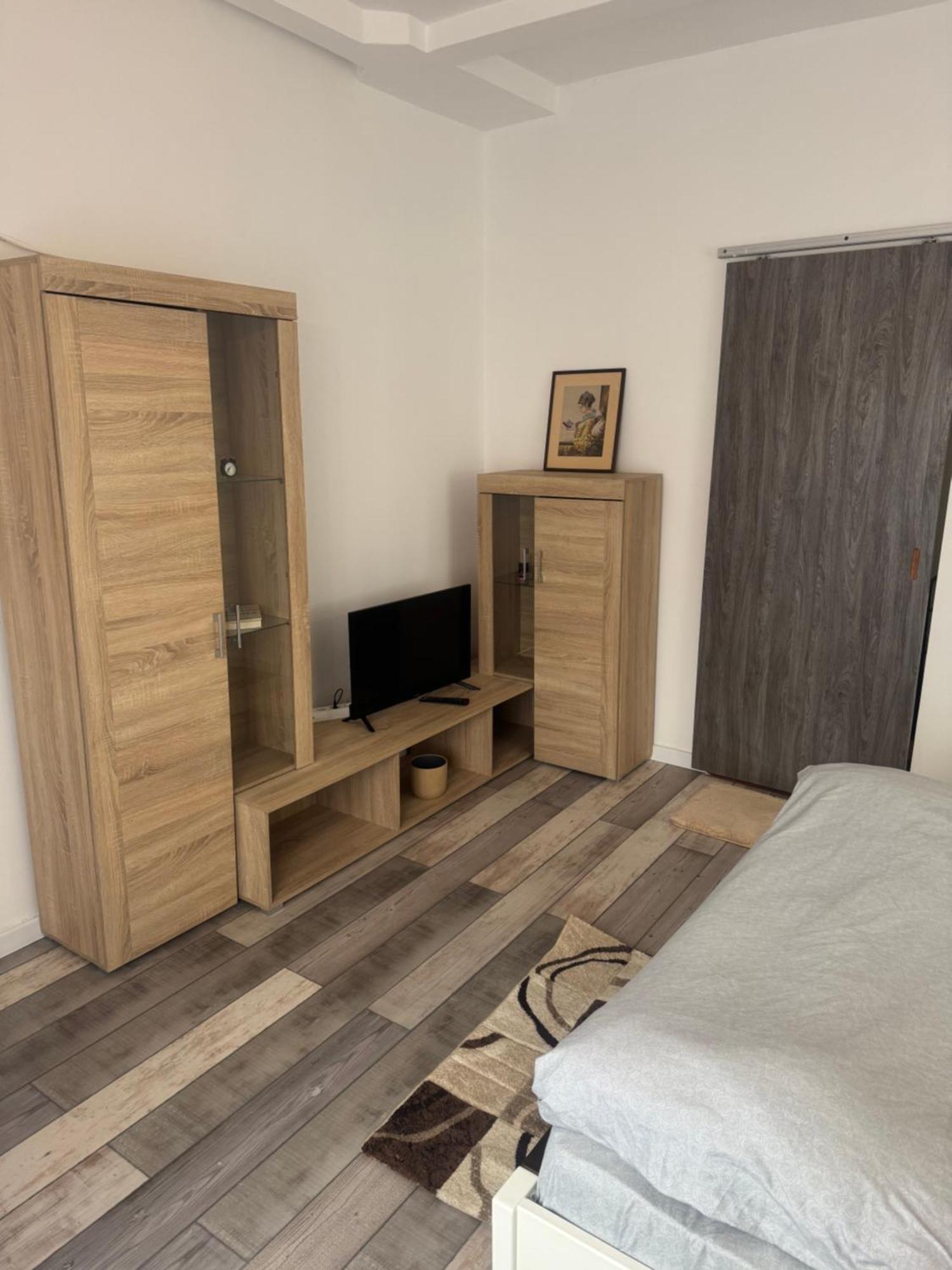Compact House Apartment Клуж-Напока Екстериор снимка